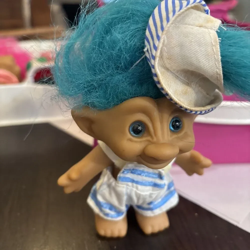 Lot Of 12 Vintage Troll Dolls W/ Treasure Trolls Carrying Case Russ Ace Novelty